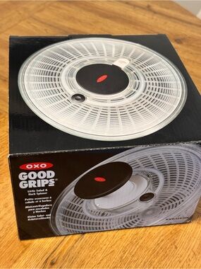 Oxo Good Grips Clear Salad Spinner with Black Lid. Never used